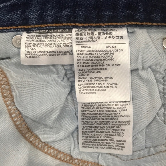 Levi’s 511 distressed edge cutoffs Size 32 - Picture 6 of 7